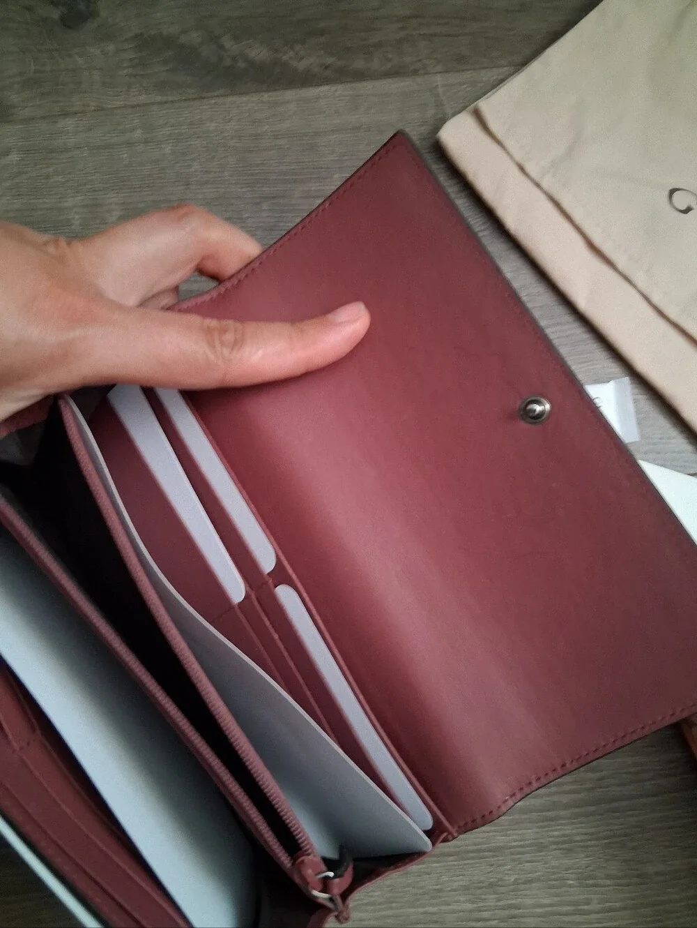 GUCCI Floral GG Blooms Long Wallet - Picture 6 of 7